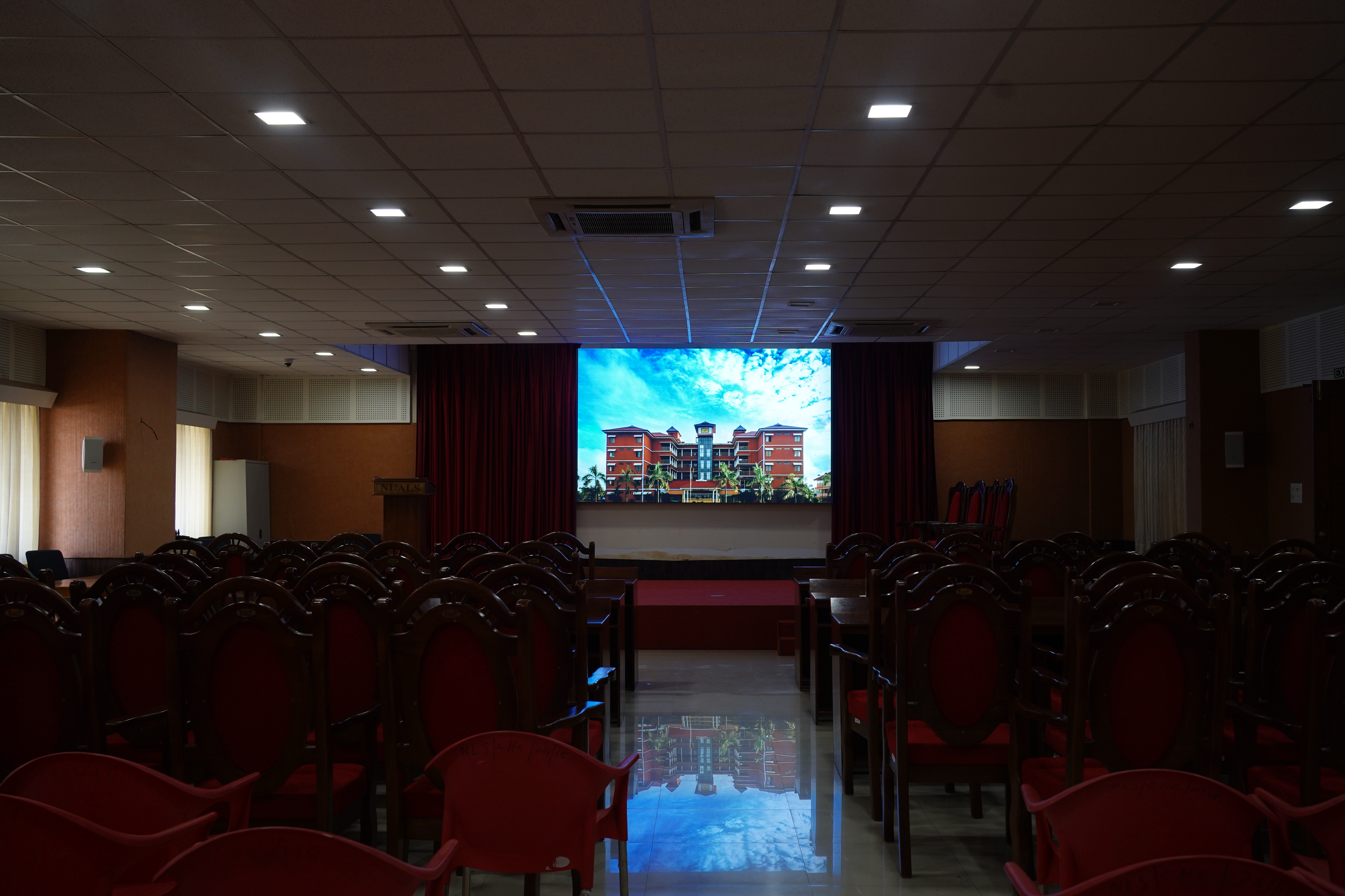 /external/images/OUR SERVIES/1x/led_display_screen_price_hyderabad.webp